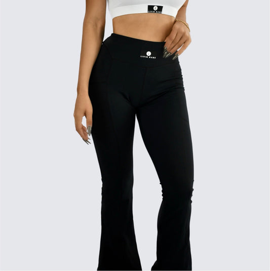 Black seamless yoga pants